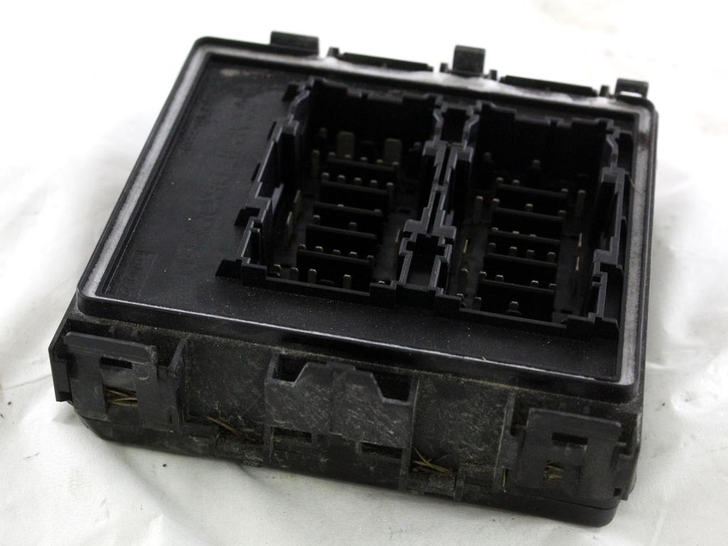 L1BT-14D068-FAC CENTRALINA FUSIBILIERA SCATOLA FUSIBILI RELÈ FORD FIESTA 1.5 D 63KW 6M 5P (2020) RICAMBIO USATO