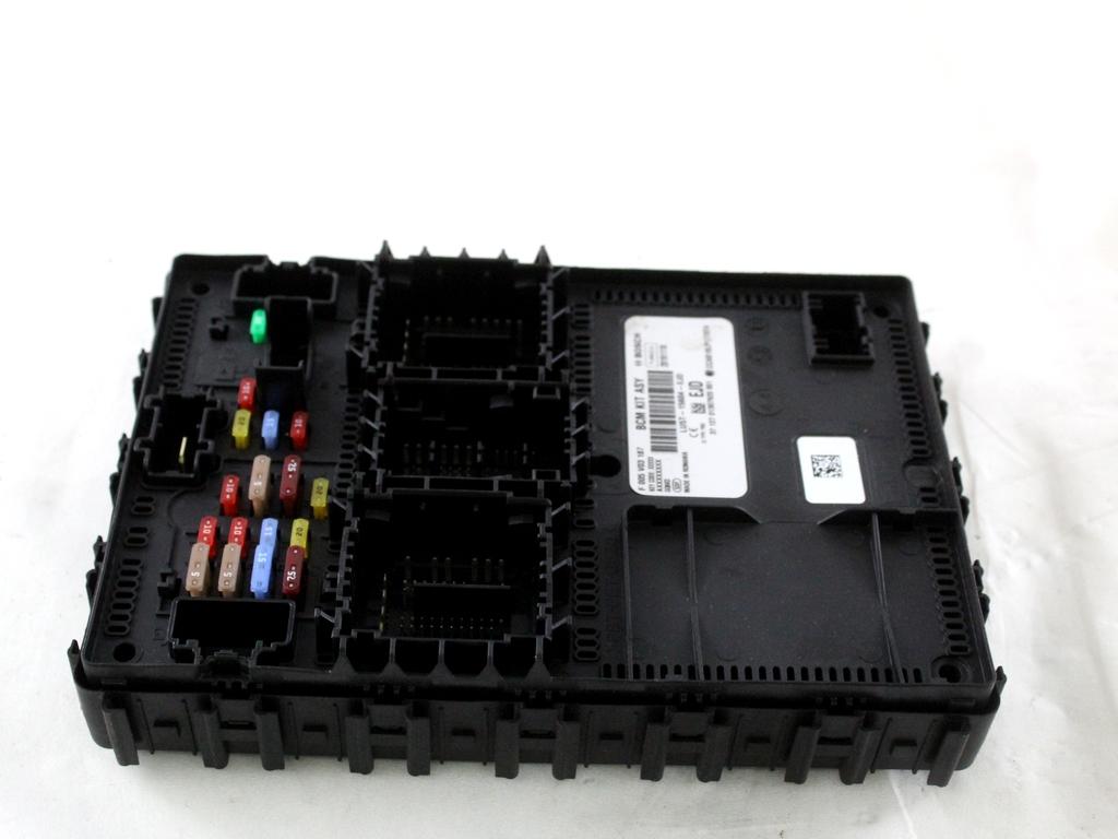 LU5T-15604-EJD CENTRALINA FUSIBILIERA SCATOLA FUSIBILI RELÈ FORD FIESTA 1.5 D 63KW 6M 5P (2020) RICAMBIO USATO