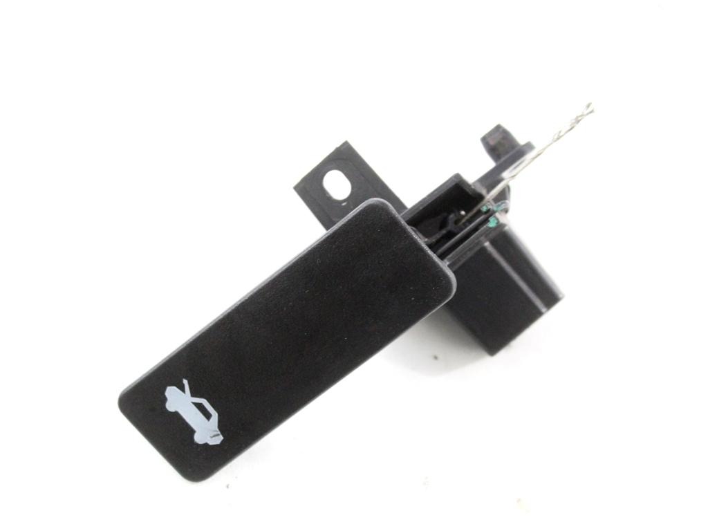 2086866 MANIGLIA LEVA APERTURA COFANO ANTERIORE FORD FIESTA 1.5 D 63KW 6M 5P (2020) RICAMBIO USATO