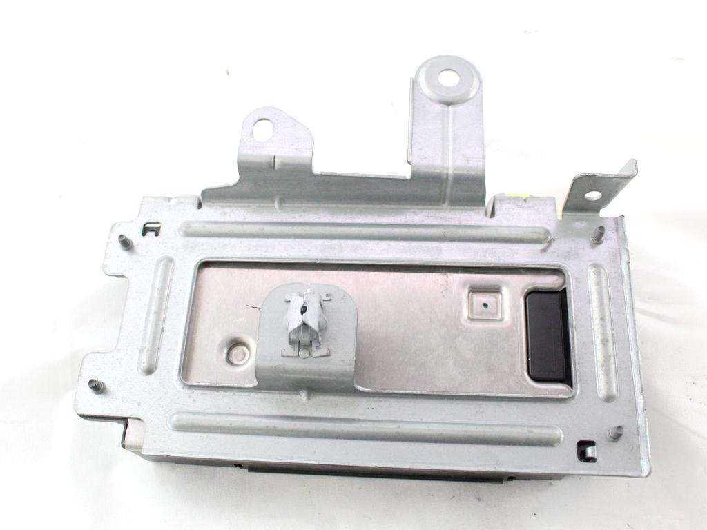 LR3T-14G087-VE CENTRALINA MODULO TELEFONO BLUETOOTH FORD FIESTA 1.5 D 63KW 6M 5P (2020) RICAMBIO USATO