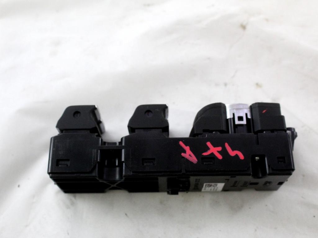 H1BT-14540-DC GRUPPO DI COMANDO ALZA-VETRI ALZA-CRISTALLI PORTA ANTERIORE SINISTRA FORD FIESTA 1.5 D 63KW 6M 5P (2020) RICAMBIO USATO CON REGOLAZIONE RETROVISORI ELETTRICI