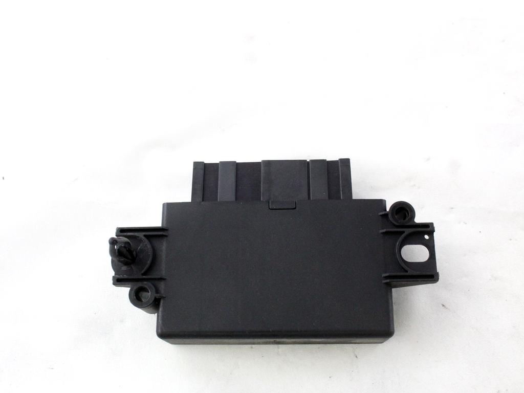 HU5T-15K866-AG CENTRALINA SENSORI DI PARCHEGGIO FORD FIESTA 1.5 D 63KW 6M 5P (2020) RICAMBIO USATO