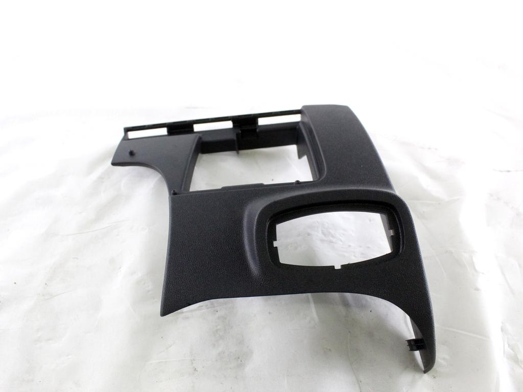 H1BB-A04317-ALW RIVESTIMENTO INFERIORE CRUSCOTTO LATO SINISTRO FORD FIESTA 1.5 D 63KW 6M 5P (2020) RICAMBIO USATO