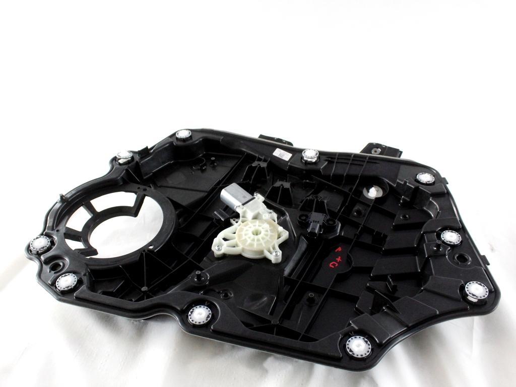 L1BB-A23200-CB MOTORINO MECCANISMO ALZA-VETRO ALZA-CRISTALLO PORTA ANTERIORE DESTRA FORD FIESTA 1.5 D 63KW 6M 5P (2020) RICAMBIO USATO L1TB-14A389-BB