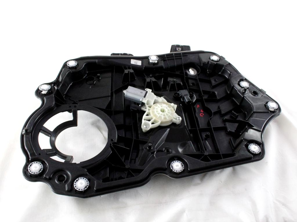 L1BB-A23200-CB MOTORINO MECCANISMO ALZA-VETRO ALZA-CRISTALLO PORTA ANTERIORE DESTRA FORD FIESTA 1.5 D 63KW 6M 5P (2020) RICAMBIO USATO L1TB-14A389-BB