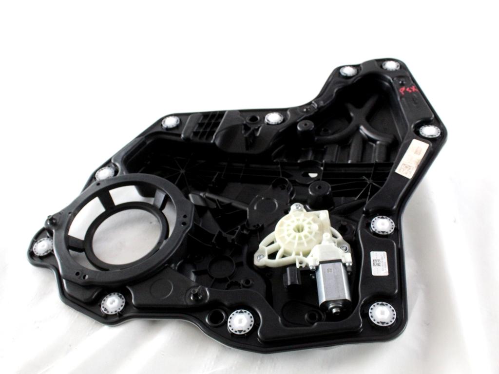 L1BB-A27001-CB MOTORINO MECCANISMO ALZA-VETRO ALZA-CRISTALLO PORTA POSTERIORE SINISTRA FORD FIESTA 1.5 D 63KW 6M 5P (2020) RICAMBIO USATO L1TB-14553-DB