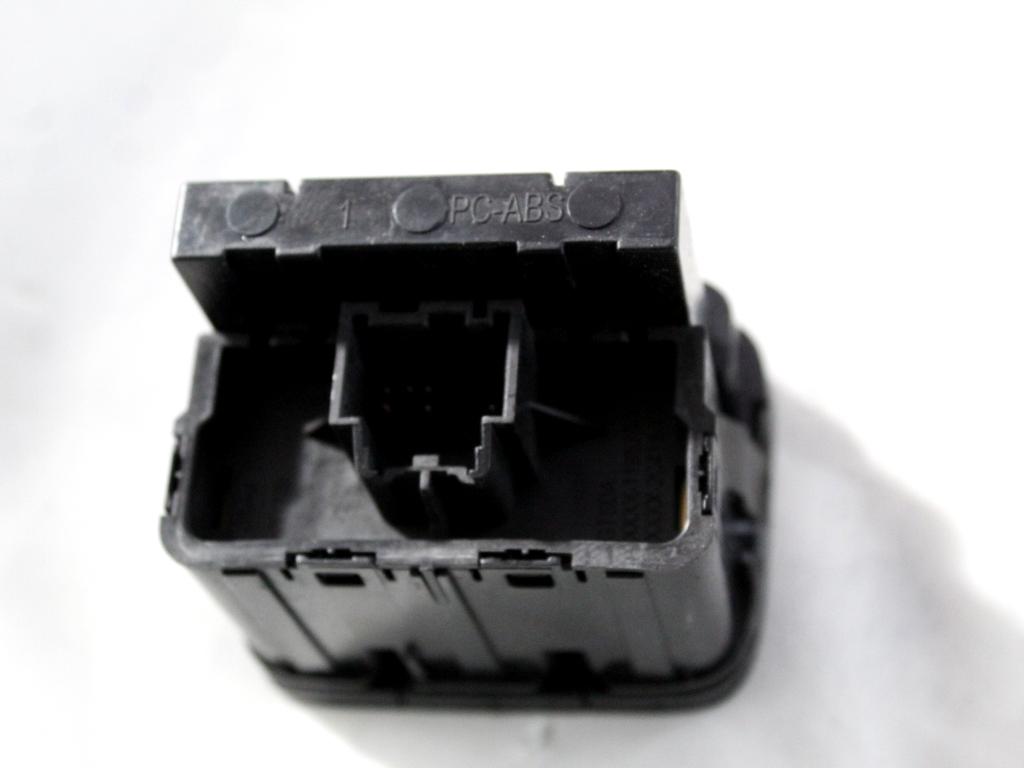 JX7T-11B573-BB GRUPPO DI COMANDO DISATTIVAZIONE TCS OFF FORD FIESTA 1.5 D 63KW 6M 5P (2020) RICAMBIO USATO CON COMANDO SELETTORE MODALITÀ GUIDA, DISATTIVAZIONE START STOP
