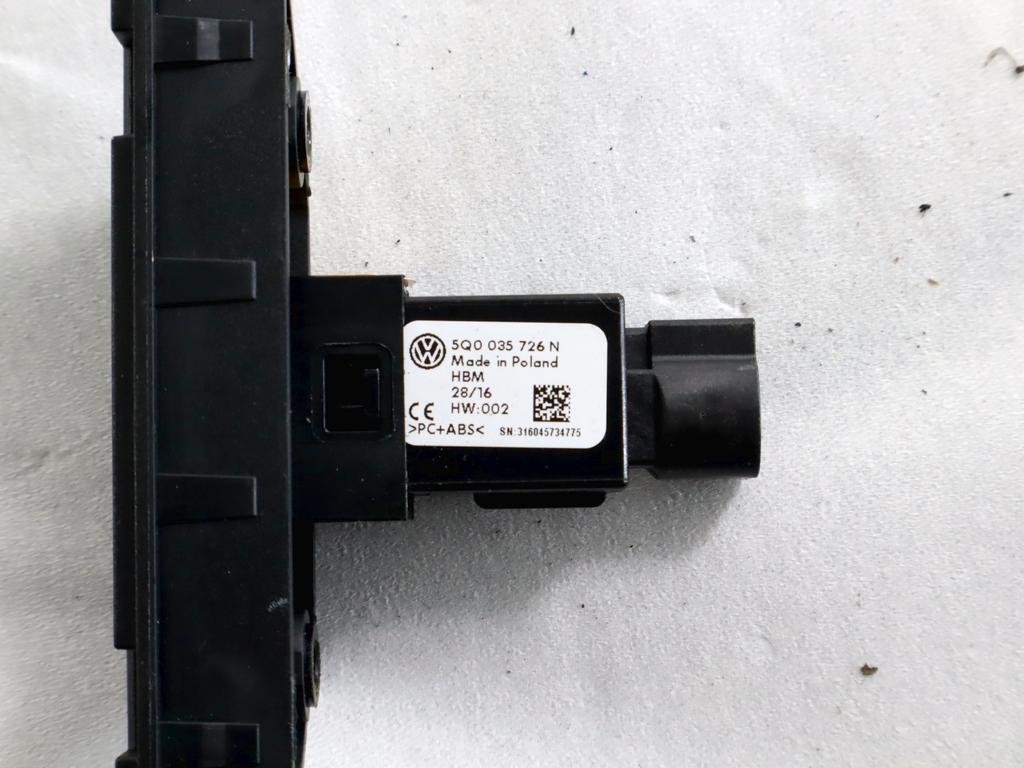 5Q0035726N PORTA INGRESSO USB VOLKSWAGEN UP 1.0 B 44KW 5M 5P (2016) RICAMBIO USATO