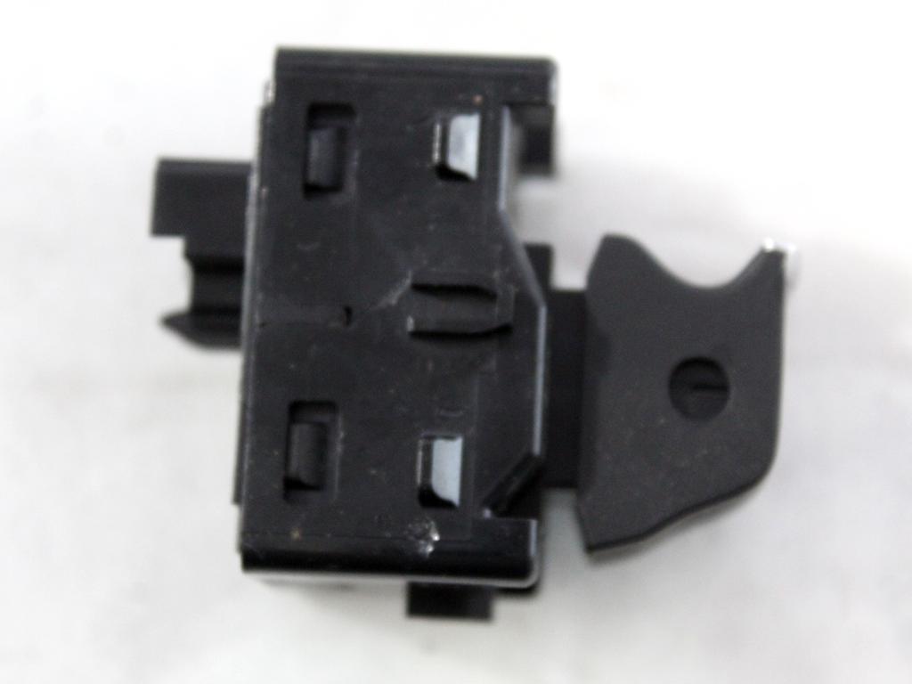 H1BT-14529-AA COMANDO INTERRUTTORE ALZA-VETRO ALZA-CRISTALLO FORD FIESTA 1.5 D 63KW 6M 5P (2020) RICAMBIO USATO