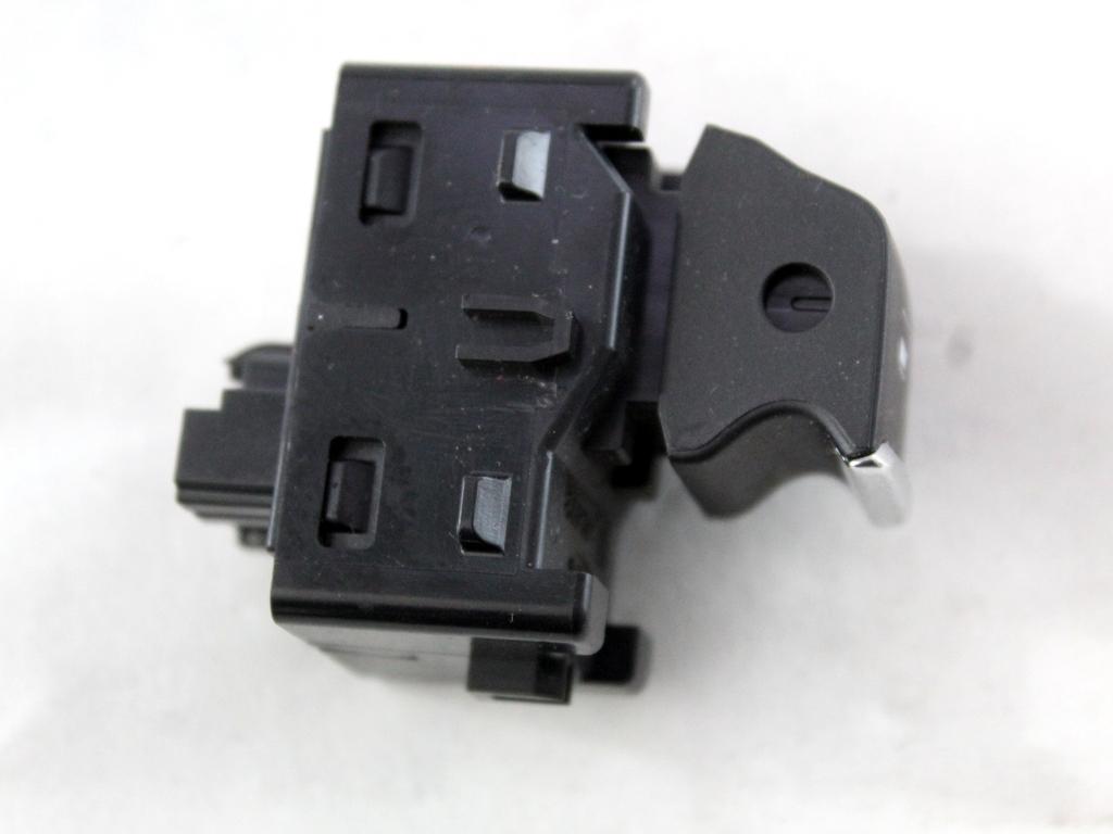 H1BT-14529-AA COMANDO INTERRUTTORE ALZA-VETRO ALZA-CRISTALLO FORD FIESTA 1.5 D 63KW 6M 5P (2020) RICAMBIO USATO