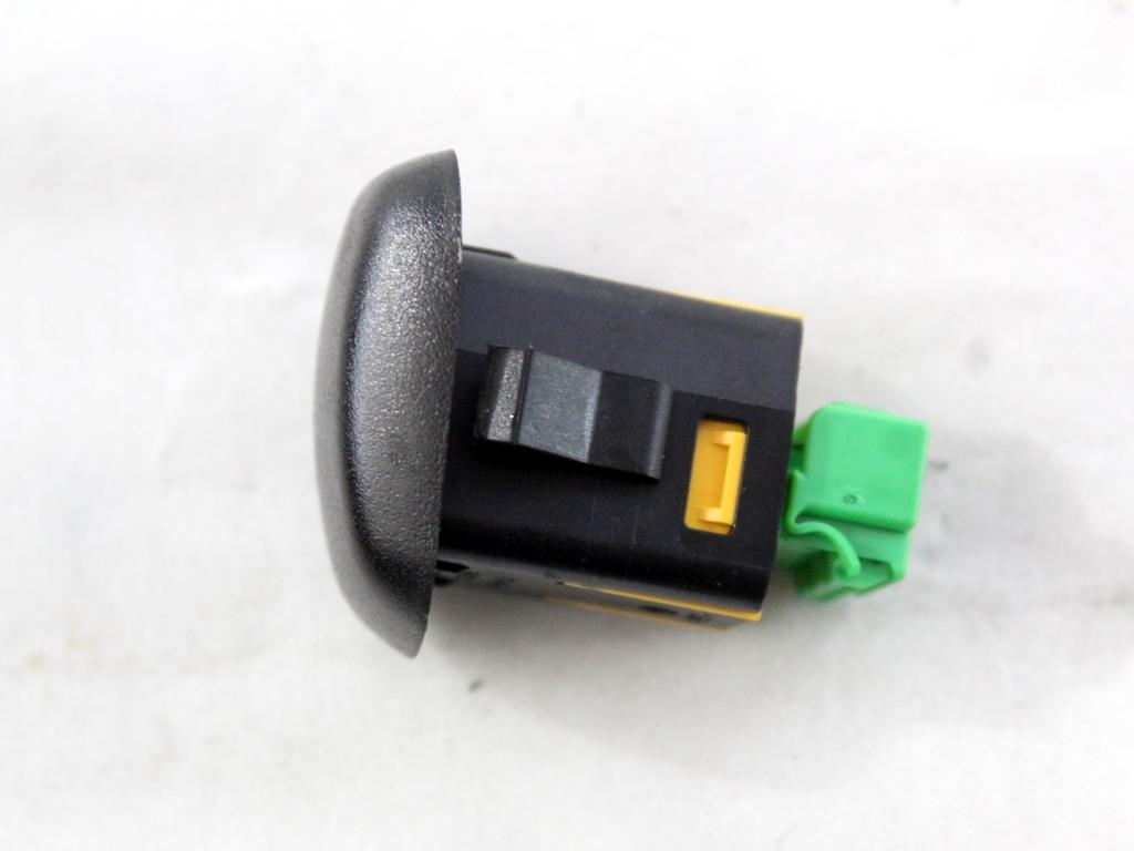 AV1T14A597BA SENSORE LUCE FORD FIESTA 1.5 D 63KW 6M 5P (2020) RICAMBIO USATO