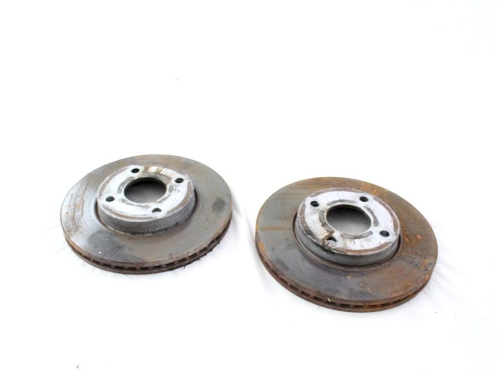 2095058 COPPIA DISCHI FRENO ANTERIORI FORD FIESTA 1.5 D 63KW 6M 5P (2020) RICAMBIO USATO