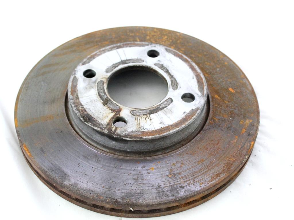 2095058 COPPIA DISCHI FRENO ANTERIORI FORD FIESTA 1.5 D 63KW 6M 5P (2020) RICAMBIO USATO