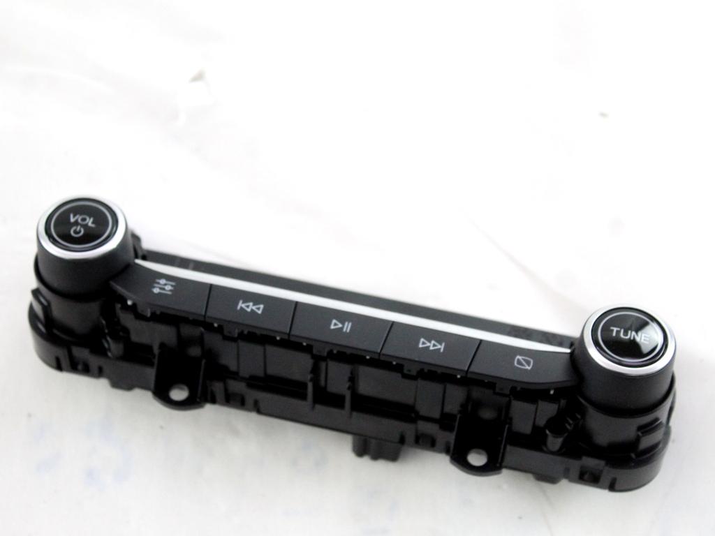H1BT-18K811-HG GRUPPO DI COMANDO AUTORADIO FORD FIESTA 1.5 D 63KW 6M 5P (2020) RICAMBIO USATO