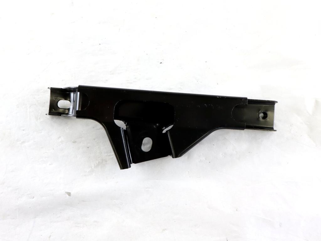 3W3907713K SUPPORTO VETRO FISSO PARAFANGO DESTRO BENTLEY CONTINENTAL GT 4.0 B 388KW AUT 2P (2016) RICAMBIO USATO