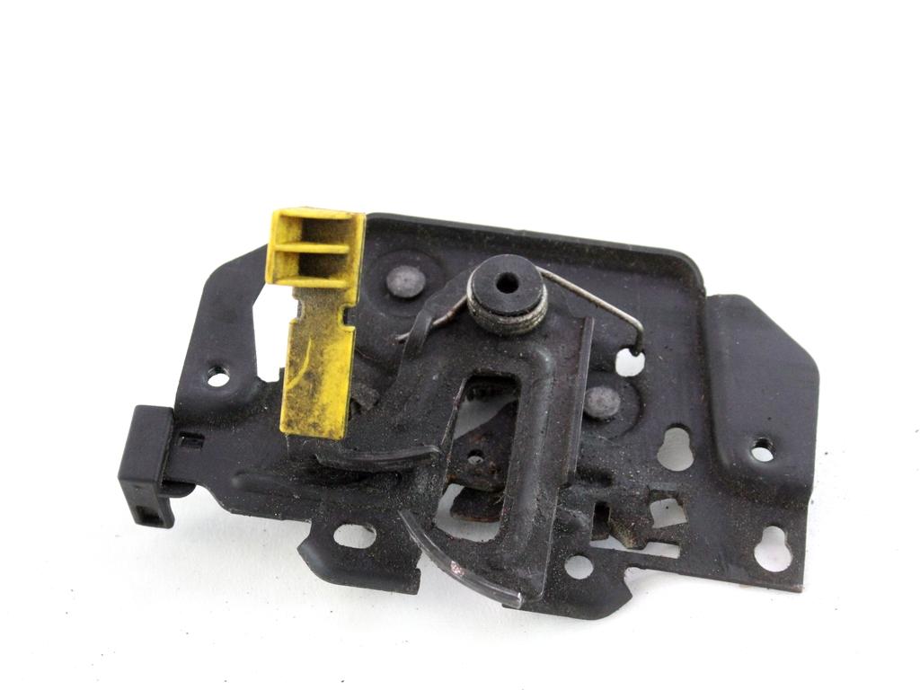 2372320 CHIUSURA SERRATURA COFANO ANTERIORE FORD FIESTA 1.5 D 63KW 6M 5P (2020) RICAMBIO USATO