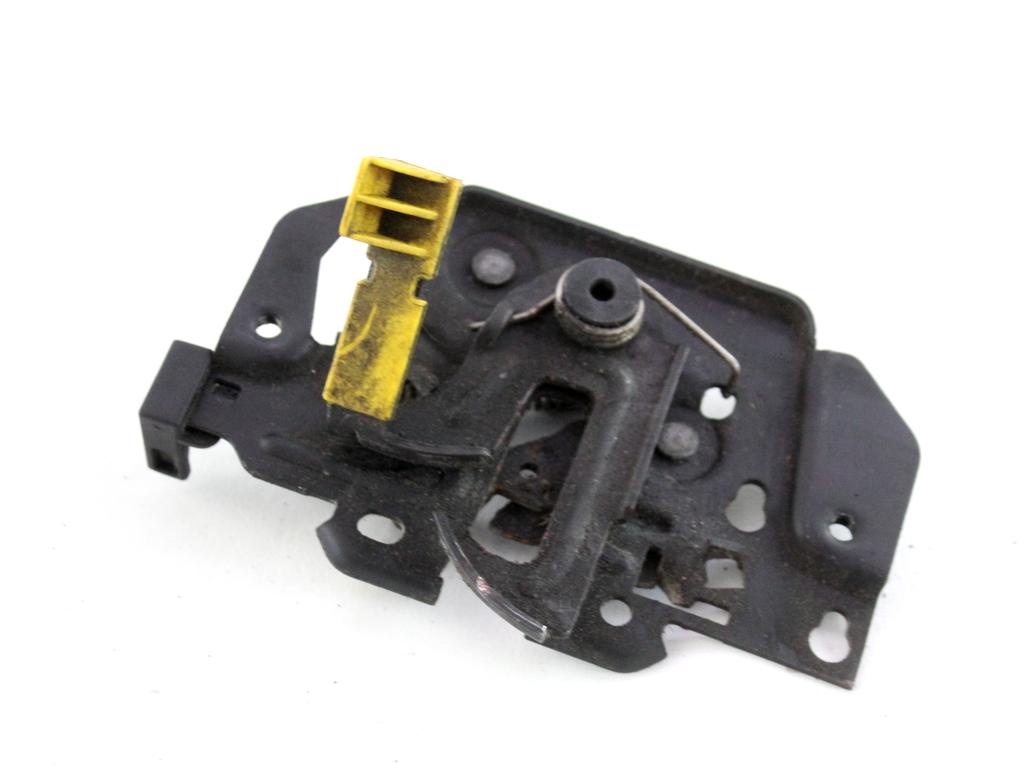 2372320 CHIUSURA SERRATURA COFANO ANTERIORE FORD FIESTA 1.5 D 63KW 6M 5P (2020) RICAMBIO USATO