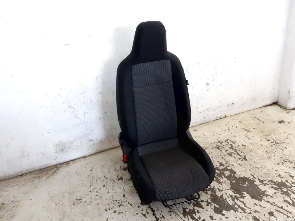 1S0881045N SEDILE ANTERIORE SINISTRO GUIDATORE VOLKSWAGEN UP 1.0 B 44KW 5M 5P (2016) RICAMBIO USATO