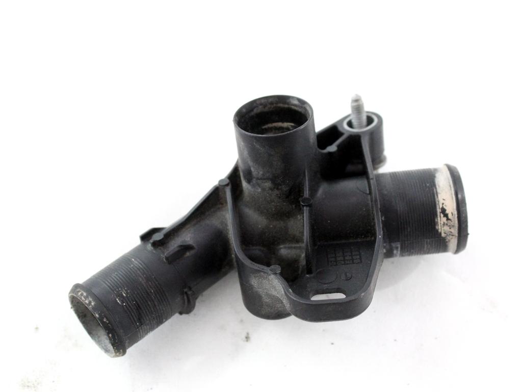 9804208680 MANICOTTO TUBO ACQUA LIQUIDO RAFFREDDAMENTO FORD FIESTA 1.5 D 63KW 6M 5P (2020) RICAMBIO USATO
