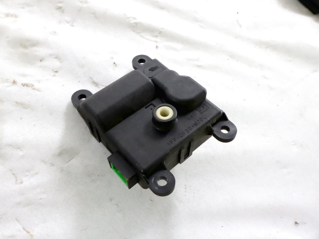 2S980-30820 MOTORINO SCATOLA RISCALDAMENTO HONDA CIVIC 1.7 D 74KW 5M 5P (2005) RICAMBIO USATO 