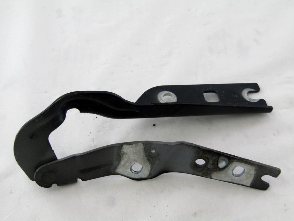 5G0823301B CERNIERA COFANO ANTERIORE LATO SINISTRO VOLKSWAGEN GOLF 7 2.0 D 110KW 6M 5P (2016) RICAMBIO USATO