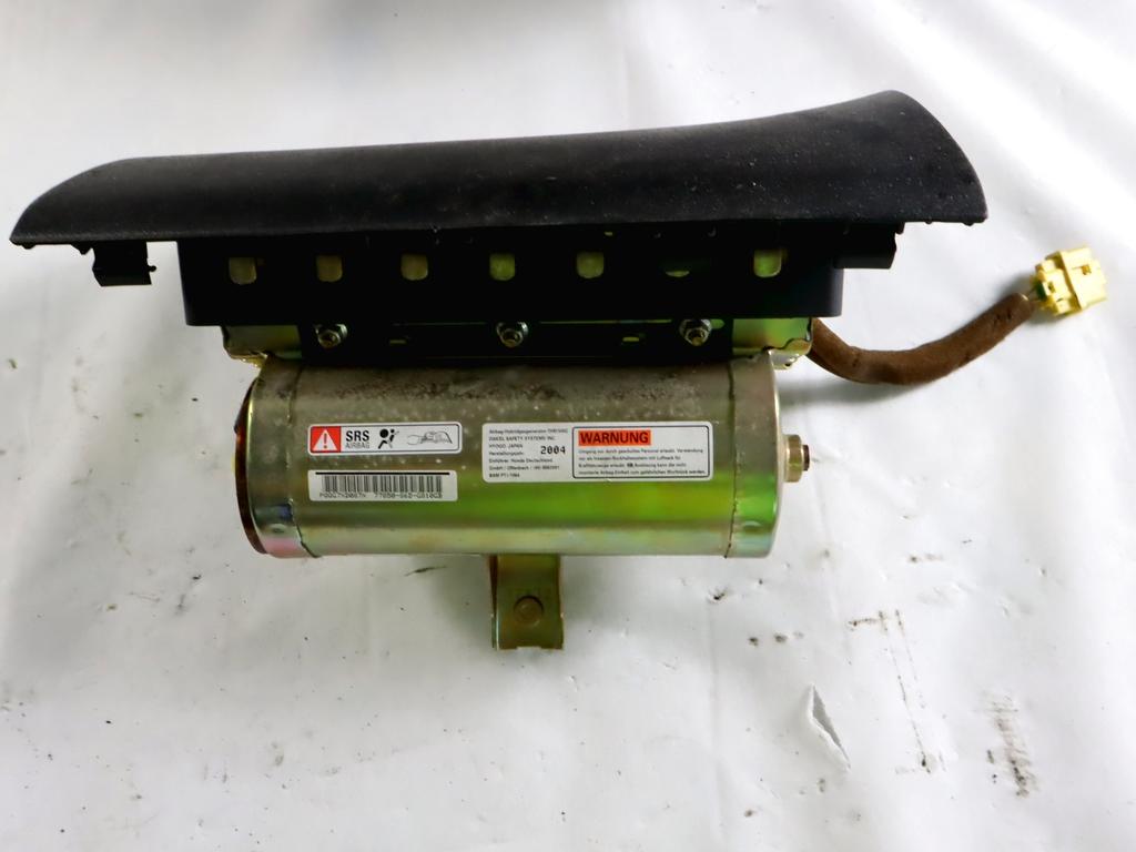 77960-S6A-G960 KIT AIRBAG HONDA CIVIC 1.7 D 74KW 5M 5P (2005) RICAMBIO USATO CON CENTRALINA AIRBAG, AIRBAG VOLANTE, AIRBAG PASSEGGERO, PRETENSIONATORE CINTURE DI SICUREZZA 77800-S6D-G111
