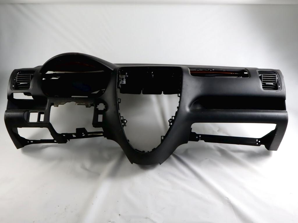 77960-S6A-G960 KIT AIRBAG HONDA CIVIC 1.7 D 74KW 5M 5P (2005) RICAMBIO USATO CON CENTRALINA AIRBAG, AIRBAG VOLANTE, AIRBAG PASSEGGERO, PRETENSIONATORE CINTURE DI SICUREZZA 77800-S6D-G111