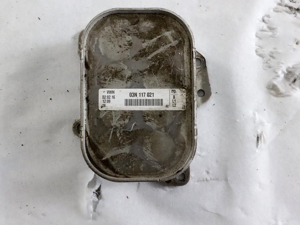 03N117021 RADIATORE OLIO SCAMBIATORE DI CALORE VOLKSWAGEN GOLF 7 2.0 D 110KW 6M 5P (2016) RICAMBIO USATO