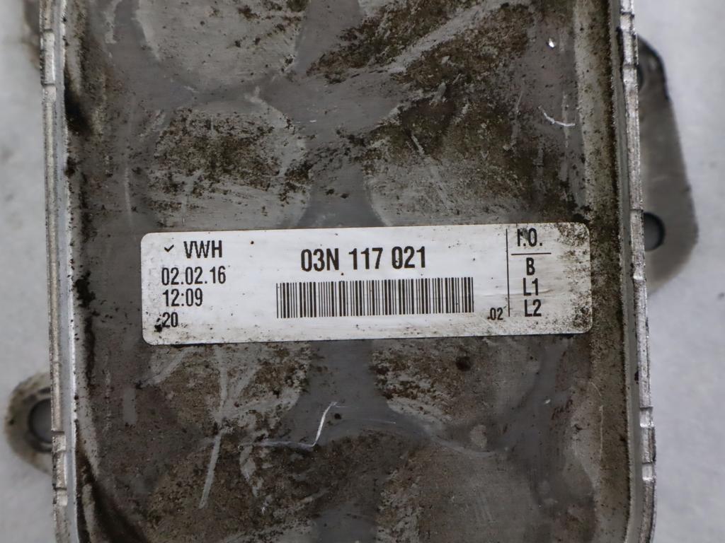 03N117021 RADIATORE OLIO SCAMBIATORE DI CALORE VOLKSWAGEN GOLF 7 2.0 D 110KW 6M 5P (2016) RICAMBIO USATO