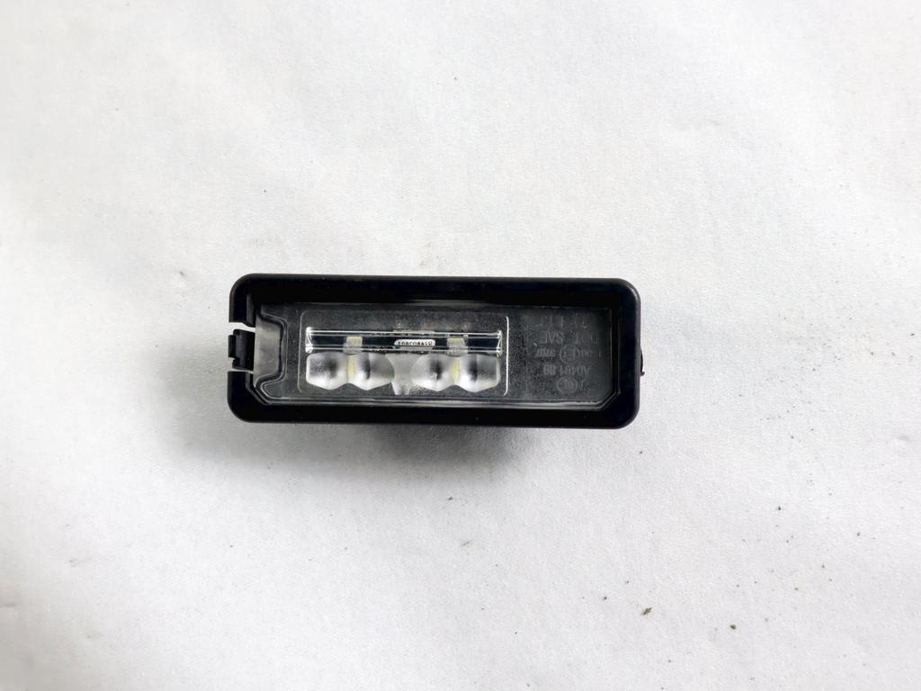 1K8943021D COPPIA LUCI TARGA VOLKSWAGEN GOLF 7 2.0 D 110KW 6M 5P (2016) RICAMBIO USATO