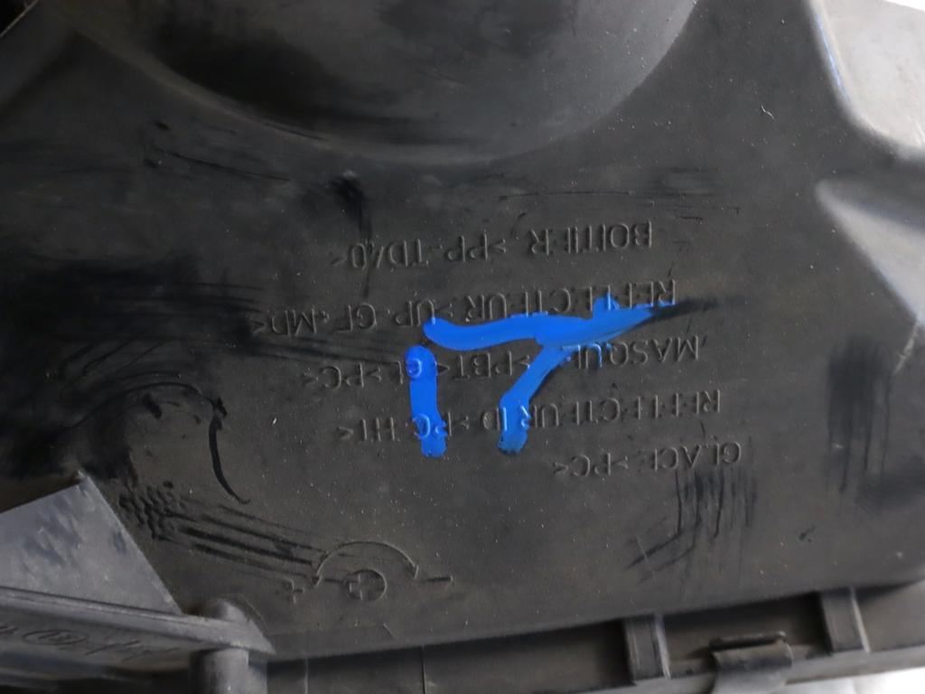 260100156R FARO ANTERIORE DESTRO DACIA DUSTER 1.6 G 84KW 5M 5P (2017) RICAMBIO USATO SUPPORTI DANNEGGIATI