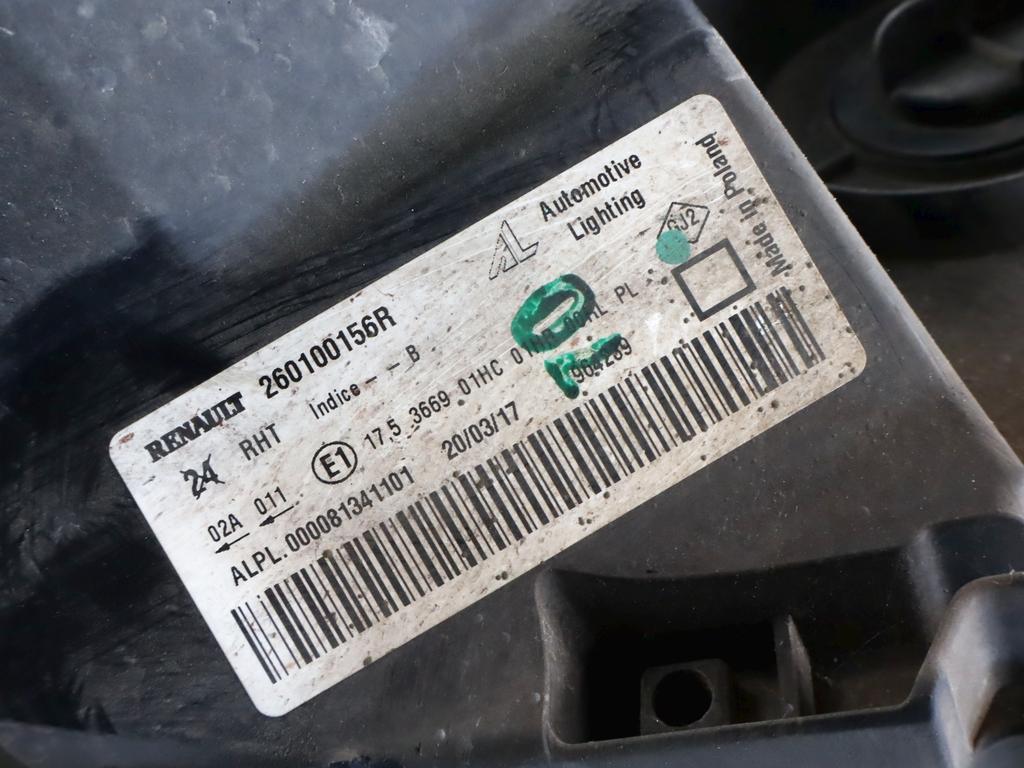 260100156R FARO ANTERIORE DESTRO DACIA DUSTER 1.6 G 84KW 5M 5P (2017) RICAMBIO USATO SUPPORTI DANNEGGIATI