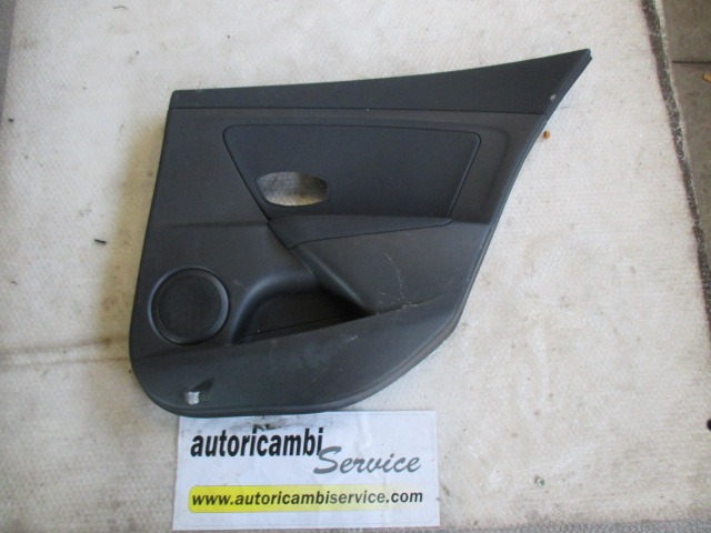 VRATNI PANEL OEM N. PNPDTRNMEGANEBZ01MK3SW5P ORIGINAL REZERVNI DEL RENAULT MEGANE MK3 BZ0/1 B3 DZ0/1 KZ0/1 BER/SPORTOUR/ESTATE (2009 - 2015) DIESEL LETNIK 2010