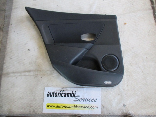 VRATNI PANEL OEM N. PNPSTRNMEGANEBZ01MK3SW5P ORIGINAL REZERVNI DEL RENAULT MEGANE MK3 BZ0/1 B3 DZ0/1 KZ0/1 BER/SPORTOUR/ESTATE (2009 - 2015) DIESEL LETNIK 2010