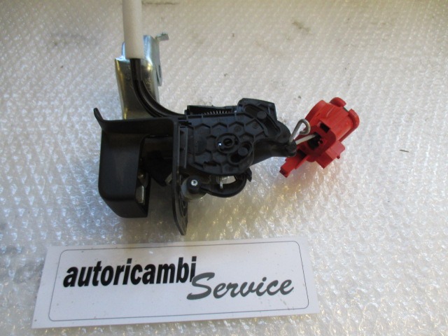 KONZOLE IN SINE SEDEZEV OEM N. 883910001R ORIGINAL REZERVNI DEL RENAULT LAGUNA BT0/1 KT0/1 MK3 BER/SW (10/2007 - 08/2010) DIESEL LETNIK 2011