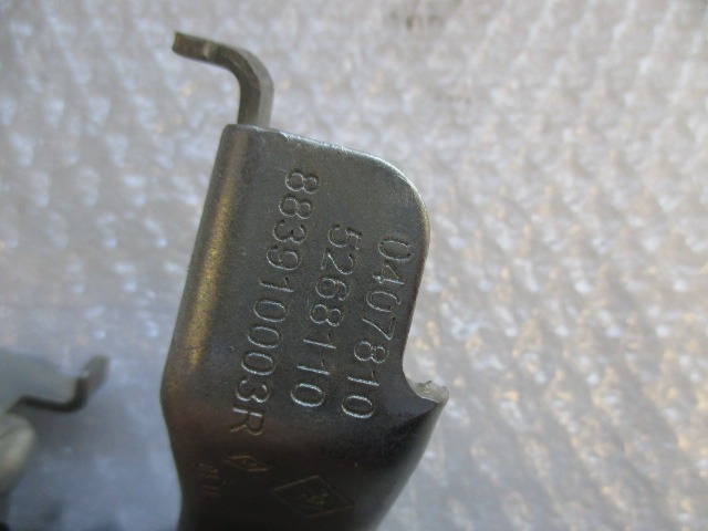 KONZOLE IN SINE SEDEZEV OEM N. 883910003R ORIGINAL REZERVNI DEL RENAULT LAGUNA BT0/1 KT0/1 MK3 BER/SW (10/2007 - 08/2010) DIESEL LETNIK 2011