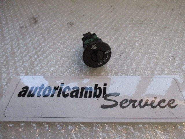 RAZLICNA STIKALA  OEM N. 6M21-U226A37-BBW ORIGINAL REZERVNI DEL RENAULT LAGUNA BT0/1 KT0/1 MK3 BER/SW (10/2007 - 08/2010) DIESEL LETNIK 2011