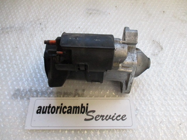 ZAGANJAC MOTORJA  OEM N. 8200463004 ORIGINAL REZERVNI DEL RENAULT LAGUNA BT0/1 KT0/1 MK3 BER/SW (10/2007 - 08/2010) DIESEL LETNIK 2011