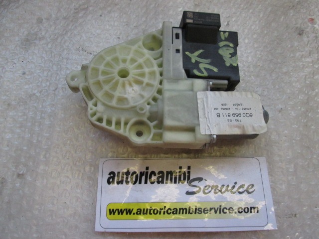 MOTORCEK ELEKTRICNEGA POMIKA ZADNJEGA STEKLA  OEM N. 6Q0959811B ORIGINAL REZERVNI DEL SEAT IBIZA 6L1 MK3 R (02/2006 - 2008) BENZINA LETNIK 2007