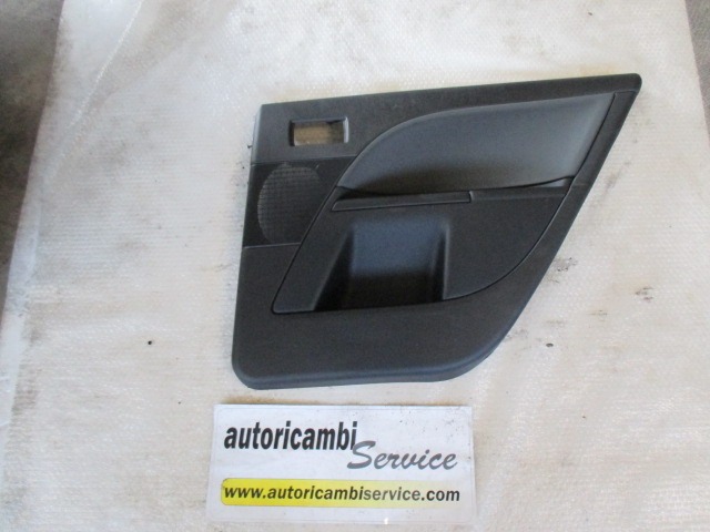 VRATNI PANEL OEM N. PNPDTFDMONDEOBWYMK2SW5P ORIGINAL REZERVNI DEL FORD MONDEO B5Y B4Y BWY MK2 BER/SW (2000 - 2007) DIESEL LETNIK 2006