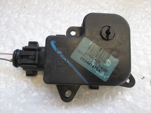 MOTORCEK OGREVANJA OEM N. 0K0441675A ORIGINAL REZERVNI DEL RENAULT ESPACE / GRAND ESPACE JK0/1 MK4 (05/2003 - 08/2006) DIESEL LETNIK 2004