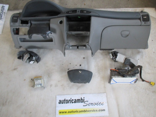 KIT AIRBAG KOMPLET OEM N. 8200106539 ORIGINAL REZERVNI DEL RENAULT LAGUNA BG0/1 KG0/1 MK2 BER/SW (11/2000 - 12/2004) DIESEL LETNIK 2003