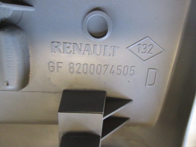 PEPELNIK / DRZALA ZA PIJACO OEM N. 8200074505 ORIGINAL REZERVNI DEL RENAULT ESPACE / GRAND ESPACE JK0/1 MK4 (05/2003 - 08/2006) DIESEL LETNIK 2004