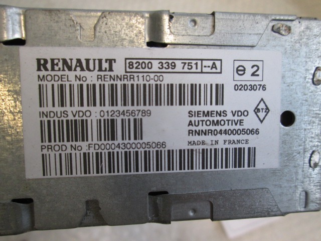 KRMILNA ENOTA NAVIGACIJSKE ENOTE OEM N. 8200339751 ORIGINAL REZERVNI DEL RENAULT ESPACE / GRAND ESPACE JK0/1 MK4 (05/2003 - 08/2006) DIESEL LETNIK 2004