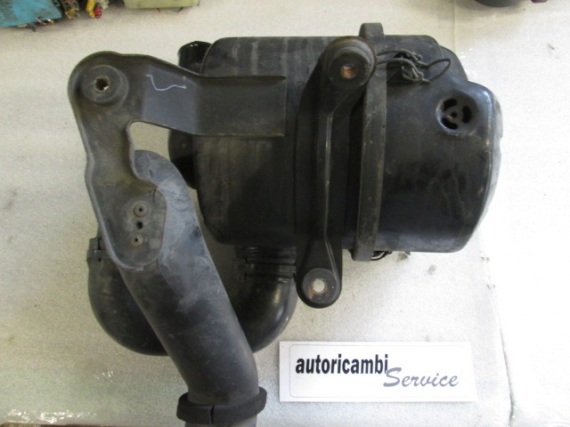 FILTAR ZRAKA OEM N. MR386400 ORIGINAL REZERVNI DEL MITSUBISHI PAJERO SPORT K7 K9 (11/1998 - 2008) DIESEL LETNIK 1999