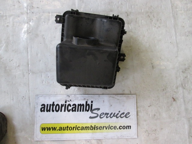 FILTAR ZRAKA OEM N. 2,81103E+205 ORIGINAL REZERVNI DEL KIA SORENTO JC MK1 (2002 - 2009) DIESEL LETNIK 2004