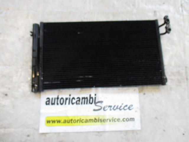 HLADILNIK KLIME OEM N. 64539229021 ORIGINAL REZERVNI DEL BMW SERIE 3 BER/SW/COUPE/CABRIO E90/E91/E92/E93 (2005 -2009) DIESEL LETNIK 2007