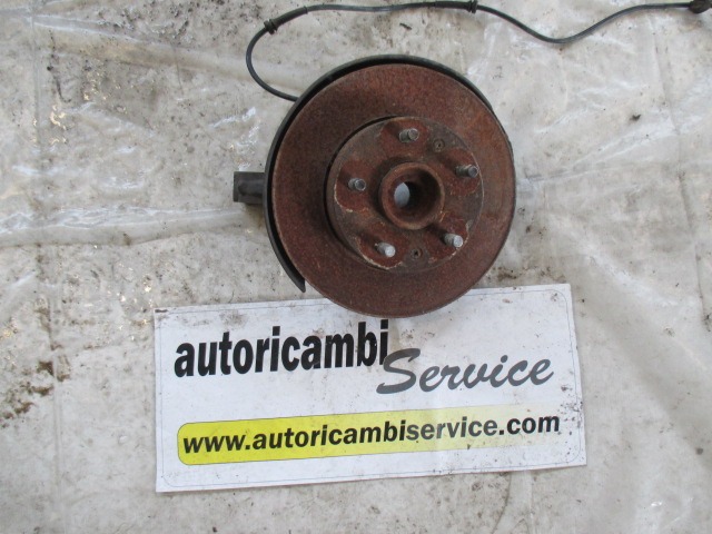 LEVI VRTLJIVI LEZAJ / PESTO KOLESA Z LEZAJEM SPREDAJ OEM N. RUB101512 ORIGINAL REZERVNI DEL LAND ROVER FREELANDER L314 3/5 PORTE (1997 - 2000) BENZINA LETNIK 1999
