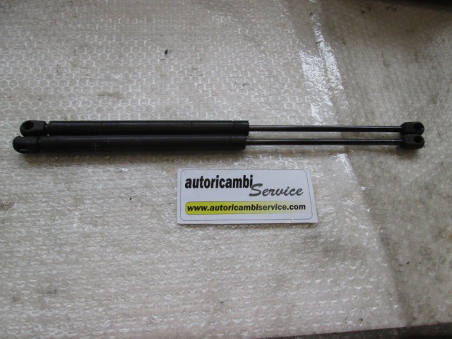 AMORTIZERJI POKROVA MOTORJA  OEM N. 0320N ORIGINAL REZERVNI DEL FIAT BRAVO 182 (1995 - 10/1998) DIESEL LETNIK 1998