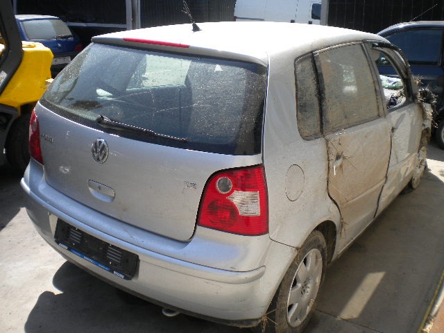 VOLKSWAGEN POLO 1.2 B 47KW 5M 5P (2005) RICAMBI IN MAGAZZINO 